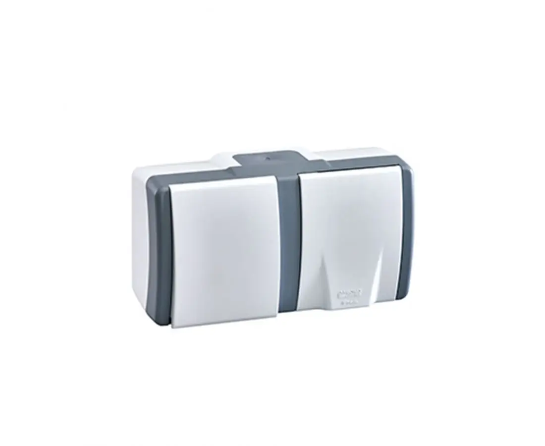 Выключатель одинарный + розетка с внешним заземлением IP54 OCTANS